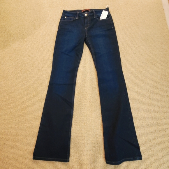 Jean's - Picture 2 of 5